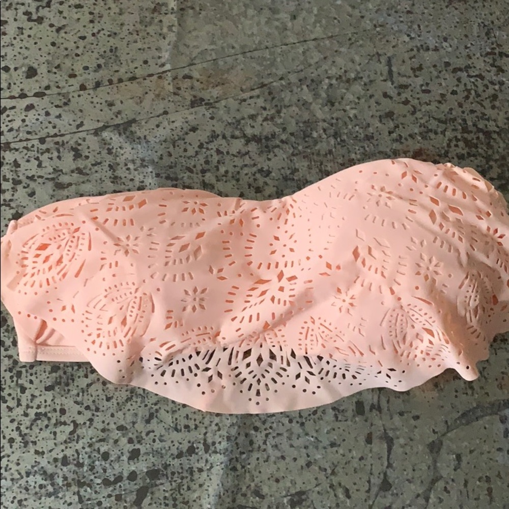Cutout Designed Bikini Top